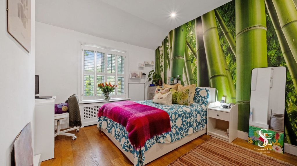 Additional image 27 of 5 bed property for saleOld Wokingham Road, Wokingham RG40