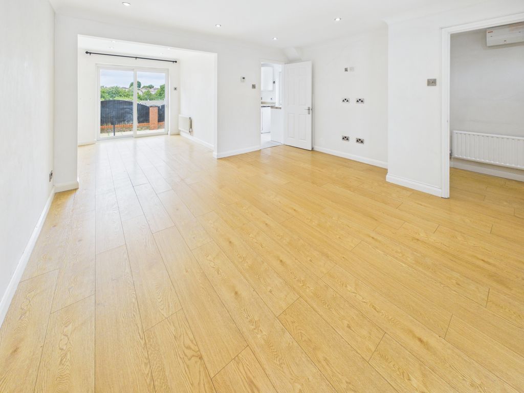 Property photo 2 of 13 Gallery