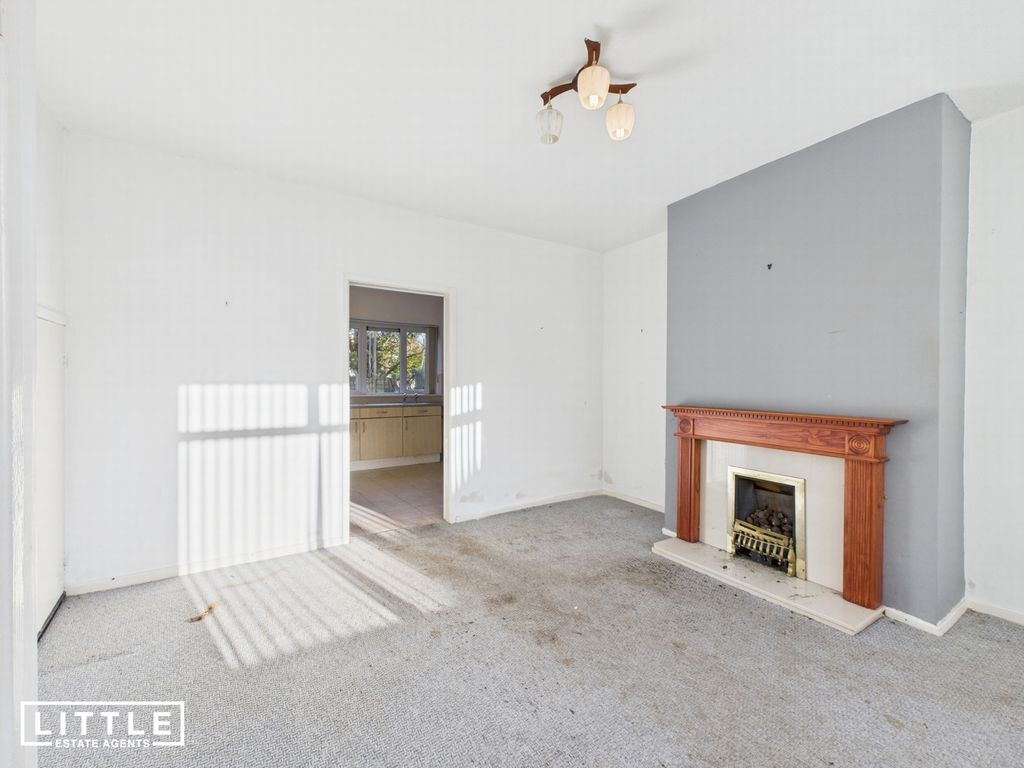 Property photo 3 of 12 Photo 3