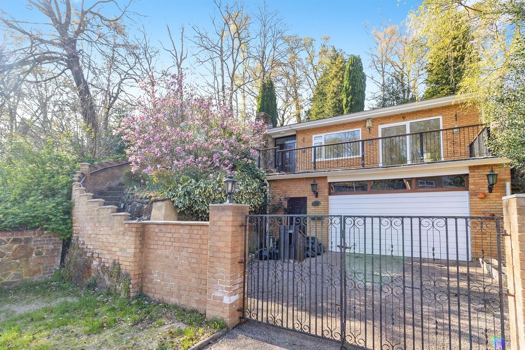 Property photo 1 of 22