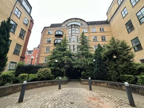 Property photo 1 of 12