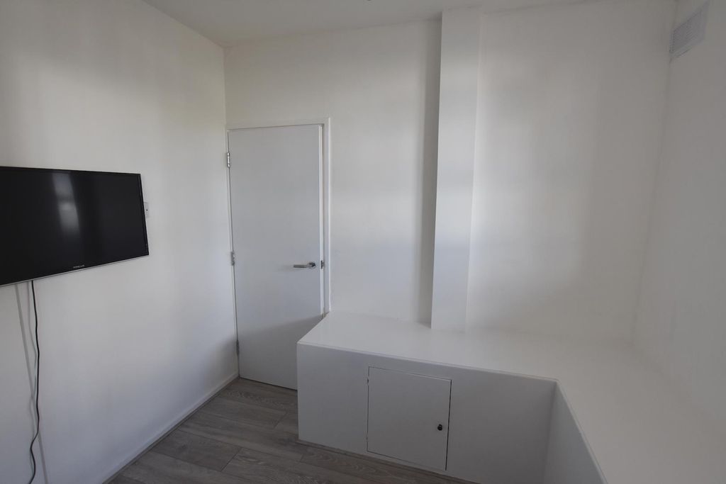 Property photo 2 of 8 Reception.Jpg