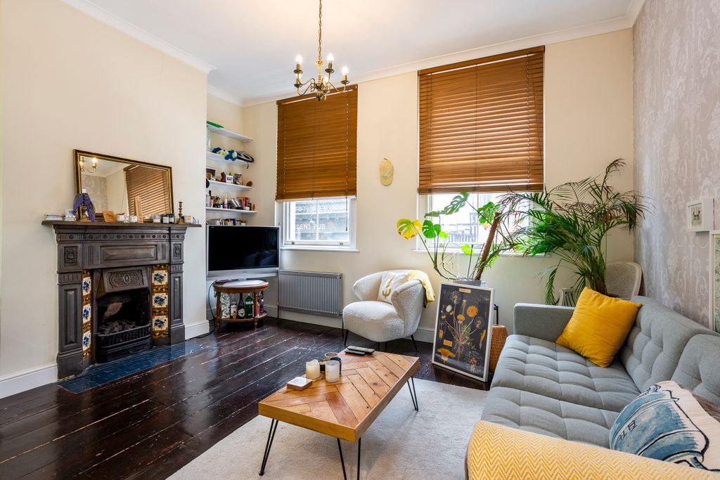 Property photo 1 of 13