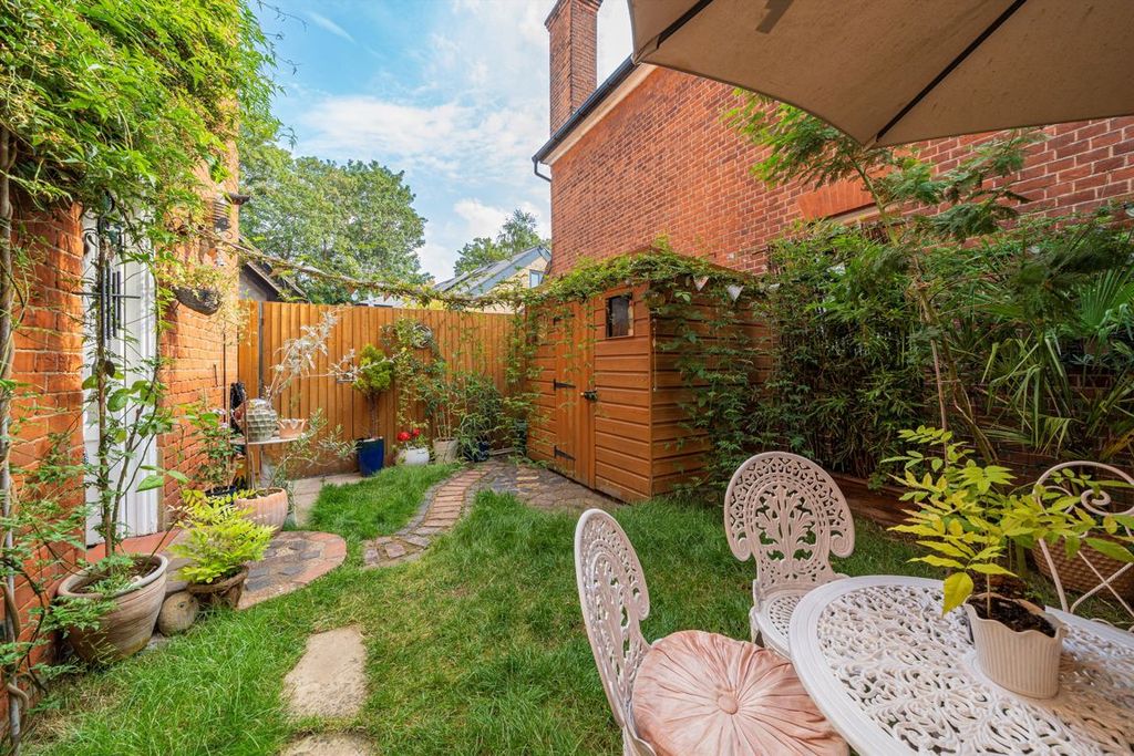 Property photo 2 of 7