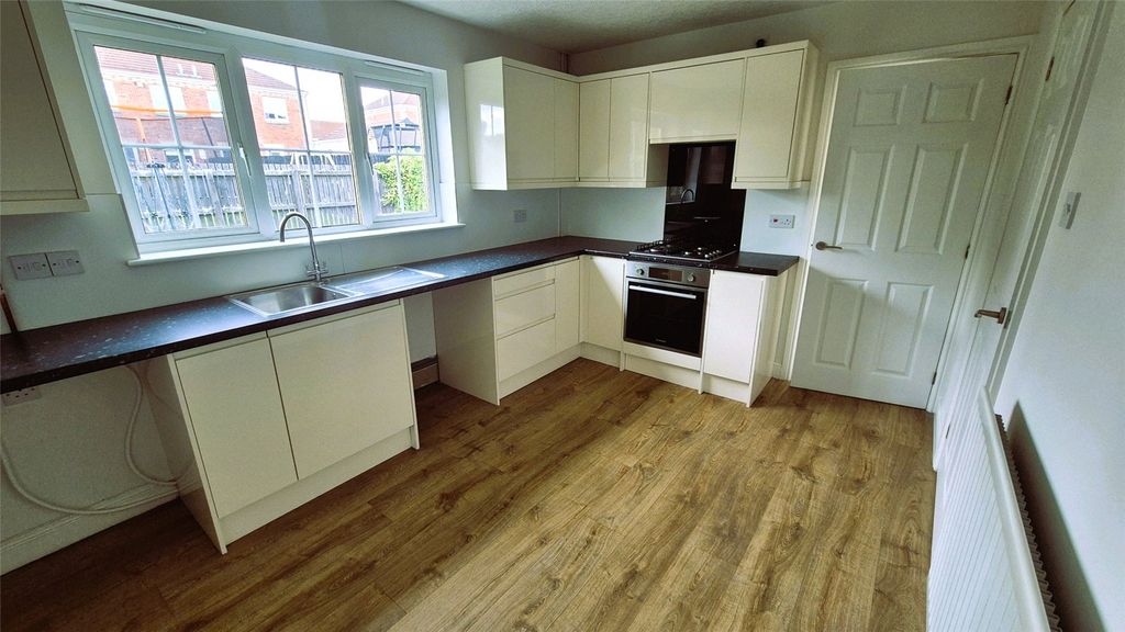 Property photo 2 of 8 Picture No. 08