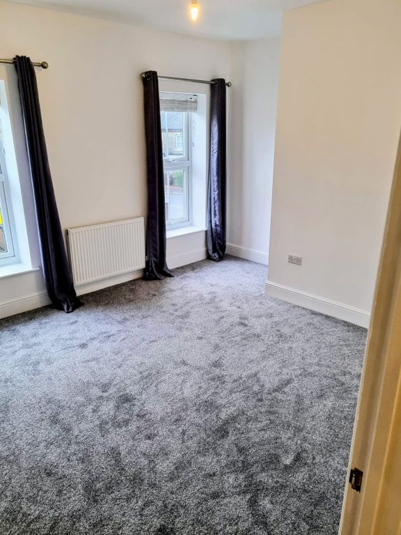 Property photo 1 of 4