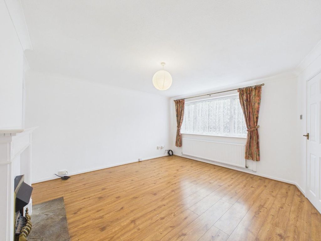 Property photo 3 of 16 Cam05010G0-Pr0123-Still002.Jpg
