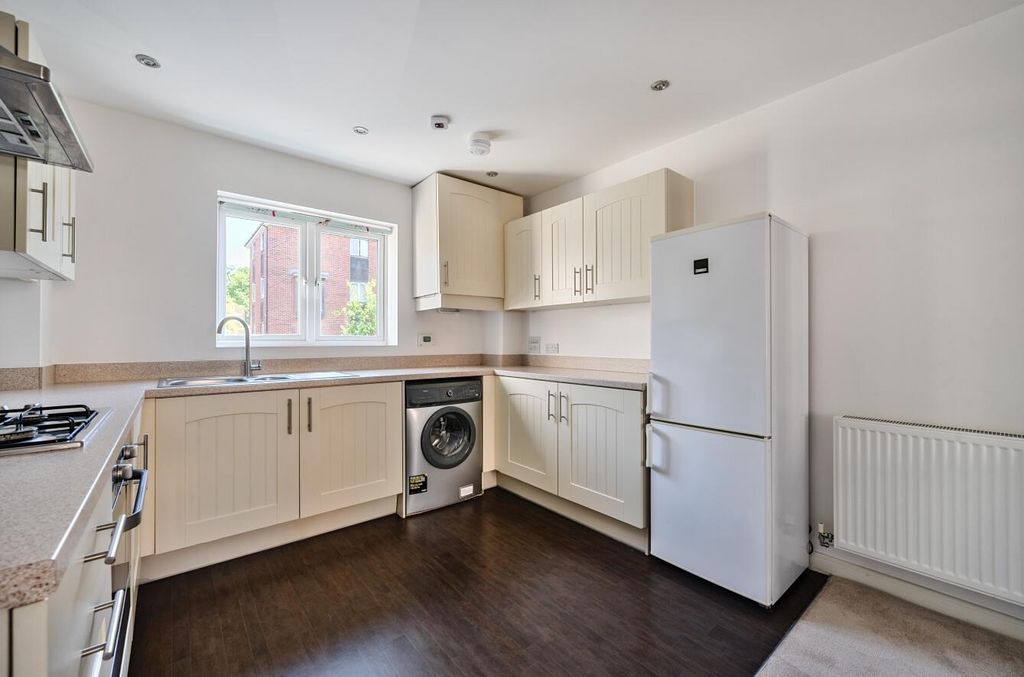 Property photo 3 of 17 1313945-10-68528F7A92Da6.Jpg