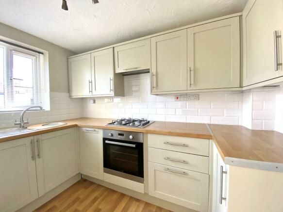 Property photo 3 of 12