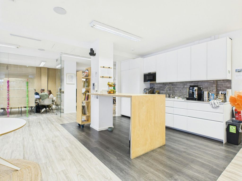 Property photo 3 of 17 Cam03083G0Pr0049Still002.Jpg