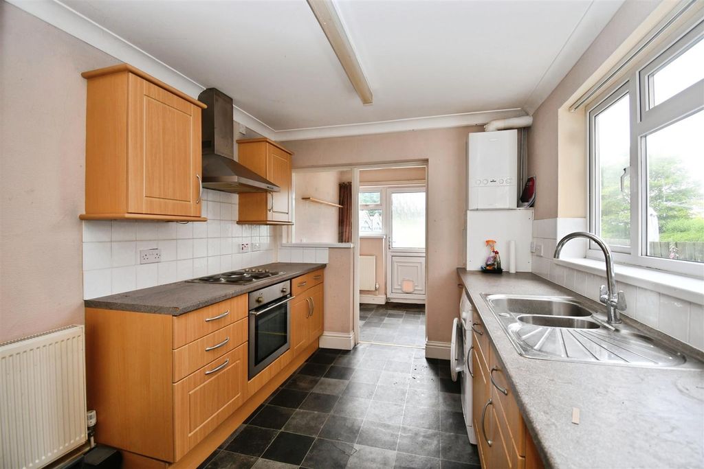 Property photo 3 of 17 E08263E4-U 20 2822 29.Jpg