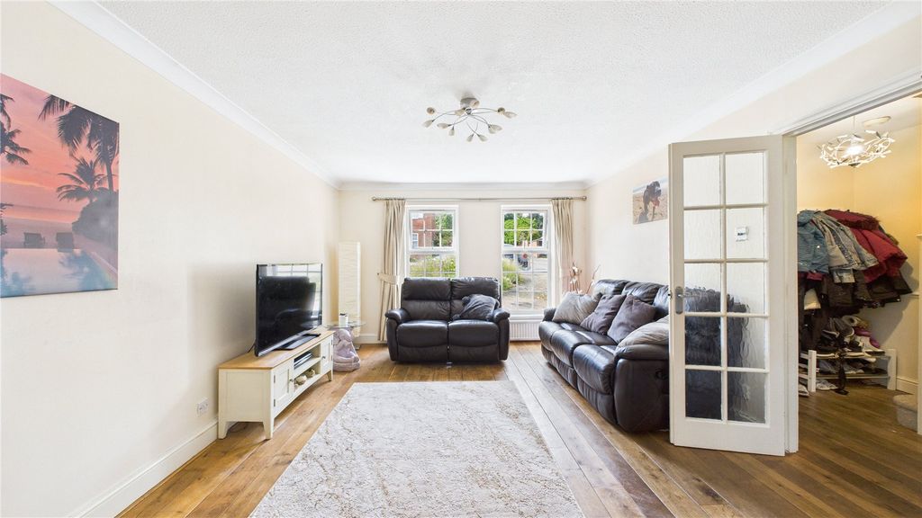 Additional image 7 of 4 bed detached house for saleLightwater, Surrey GU18