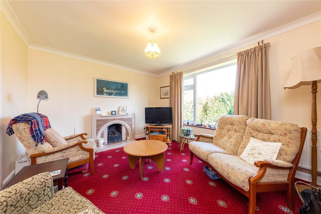 Property photo 3 of 23