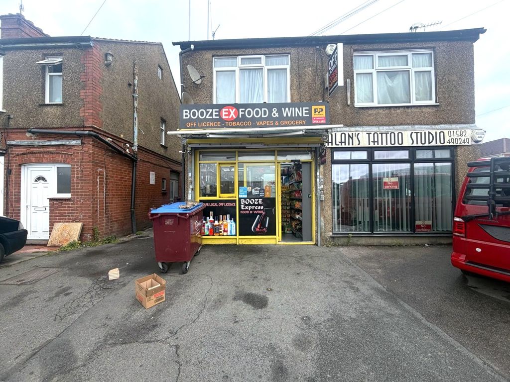 Property photo 1 of 8
