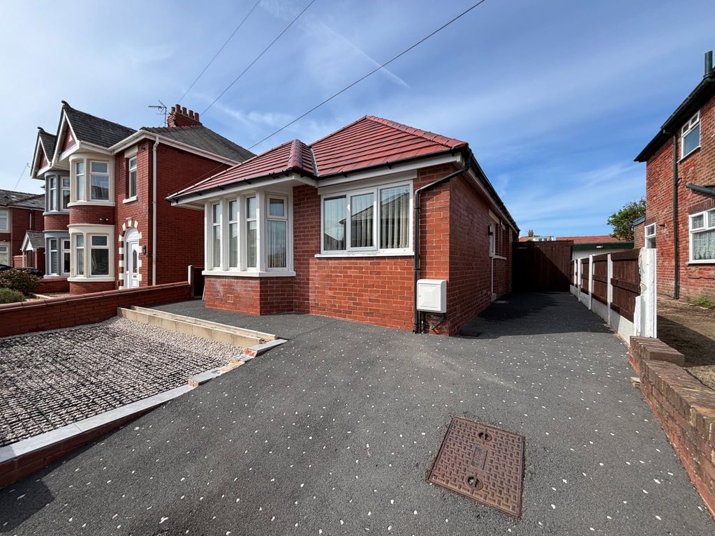 Property photo 1 of 34