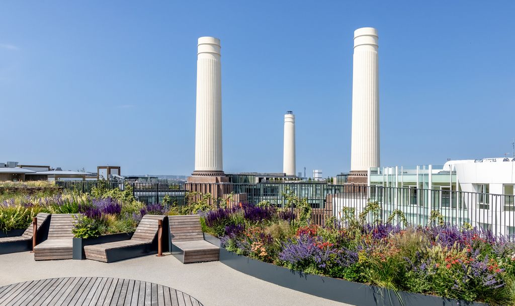 Property photo 1 of 13 Battersea Roof Gardens (].Jpg
