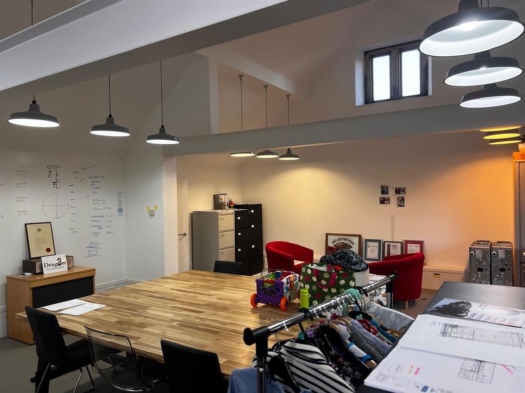 Property photo 1 of 17 Image00006.Jpeg