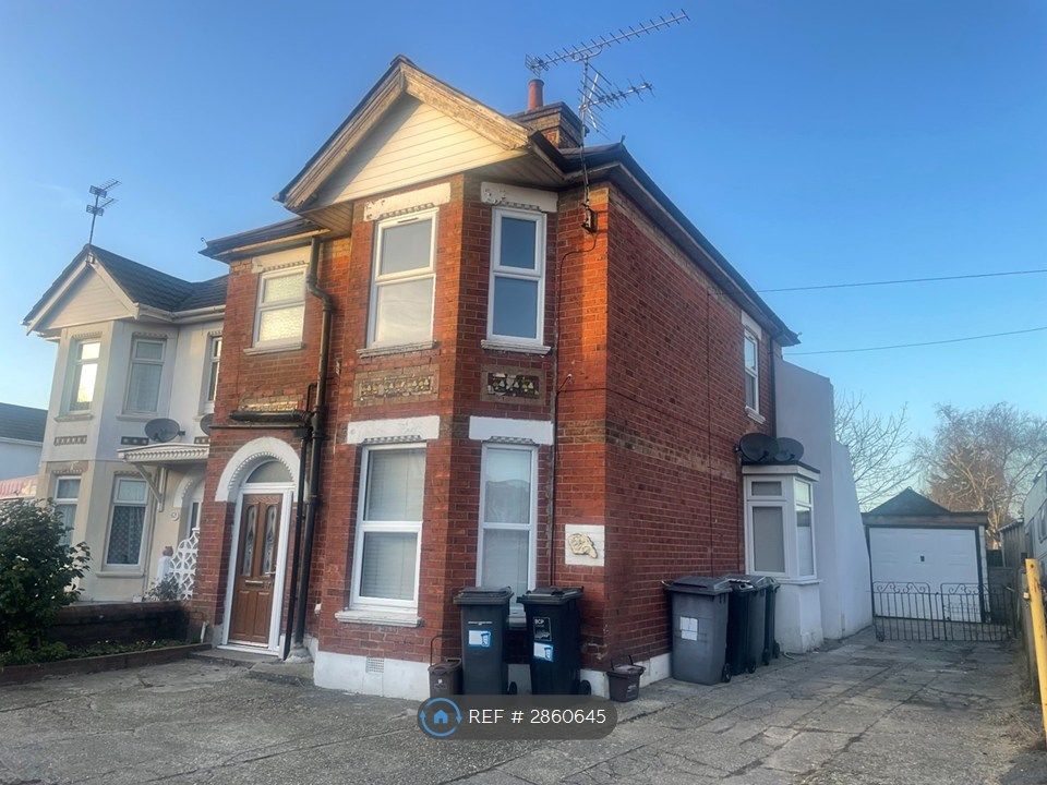 Property photo 1 of 8 External