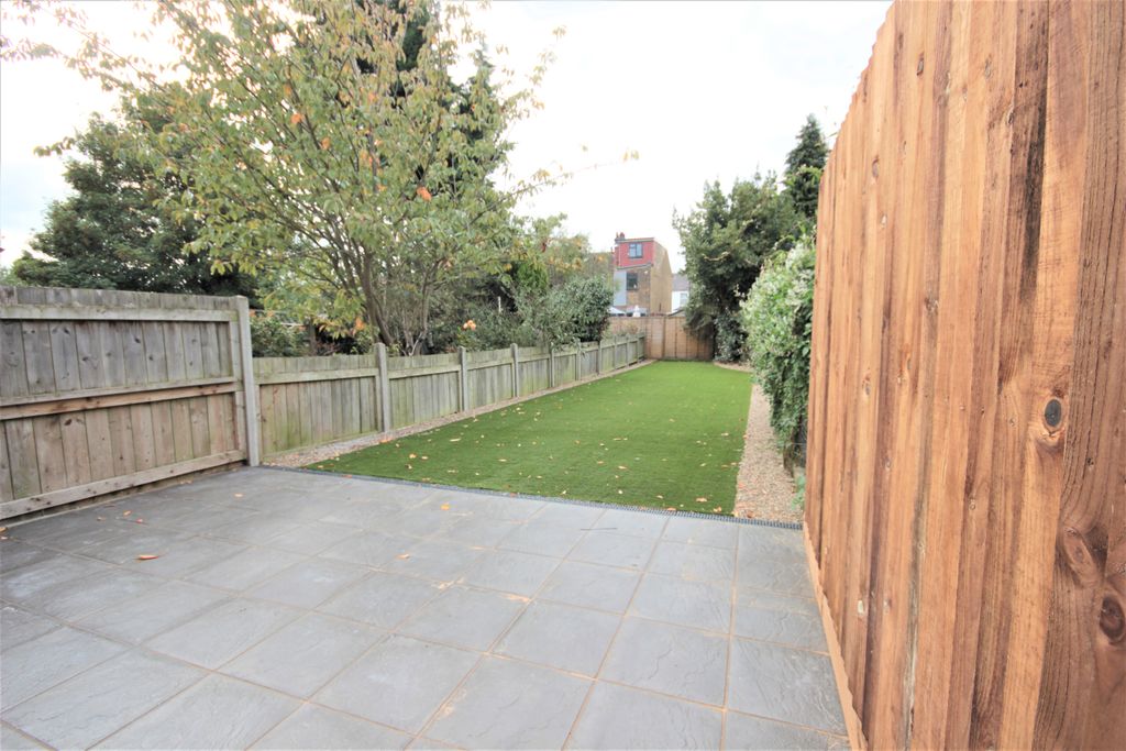 Property photo 2 of 10 Image