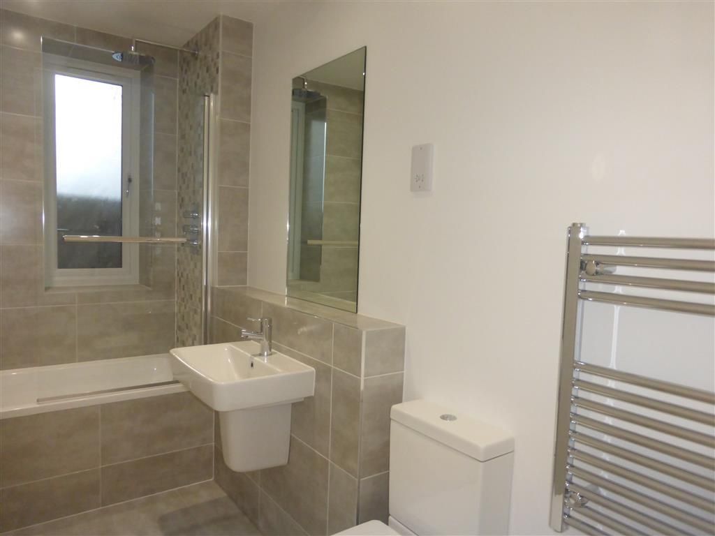 Property photo 3 of 6 Bathroom