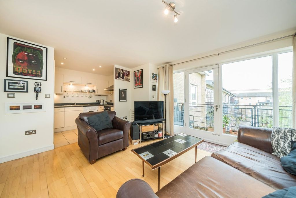 Property photo 2 of 7