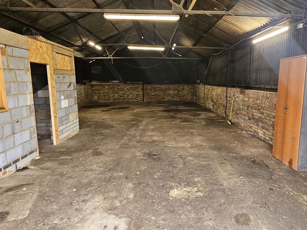 Property photo 2 of 5