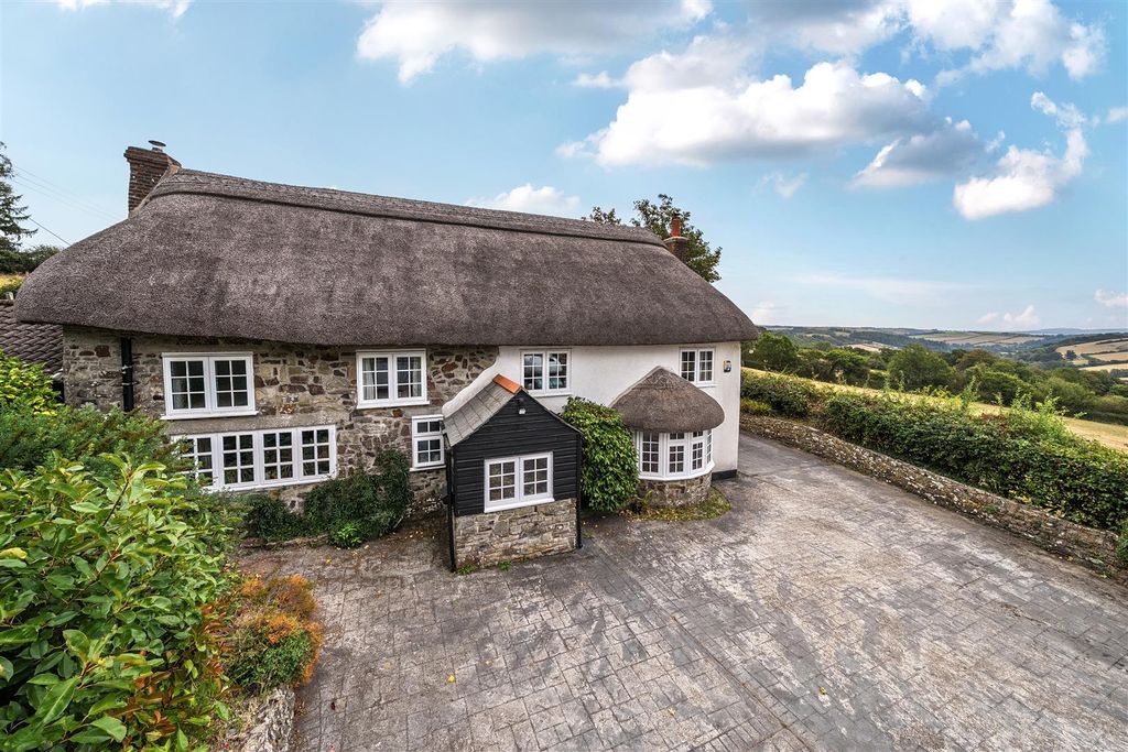 Property photo 1 of 38 4-6A8d6B5Daf9B3-1511917-1A0386Ac43E7A-005-4-1.Jpg