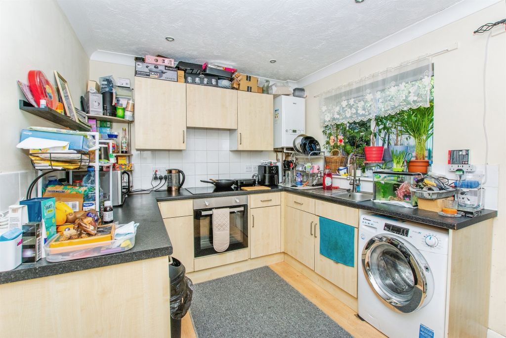 Property photo 2 of 17