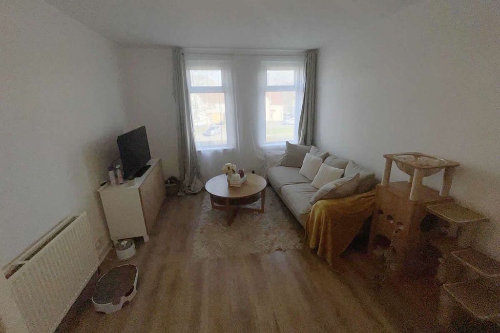 Property photo 3 of 7