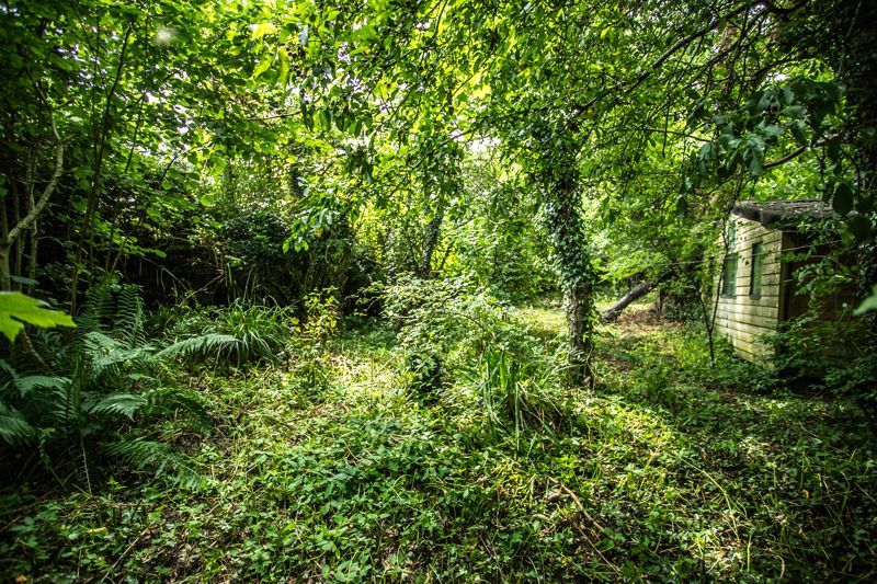Property photo 3 of 29 Photo 25