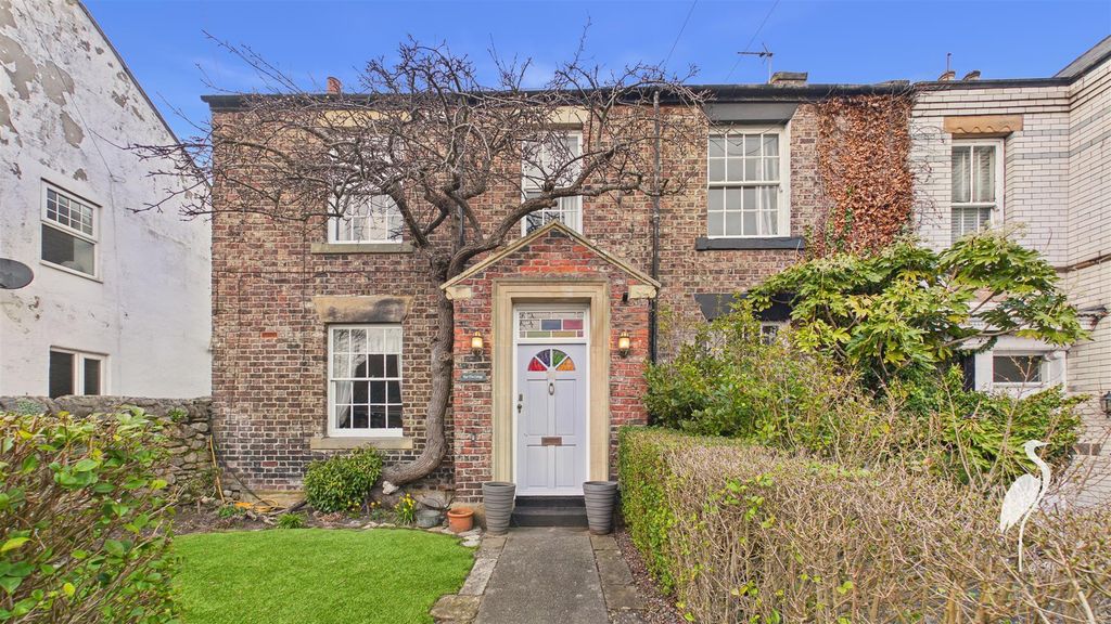 Property photo 1 of 25