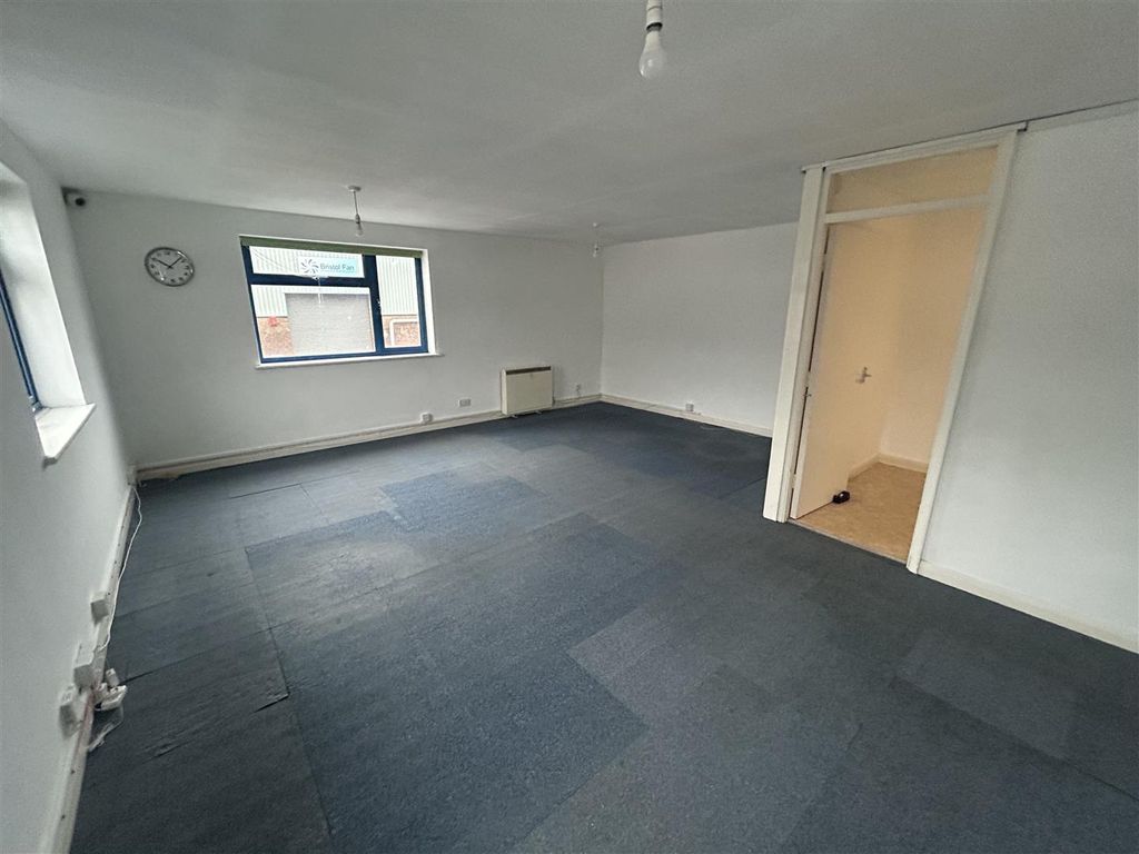 Property photo 2 of 8 Img_9267.Jpg
