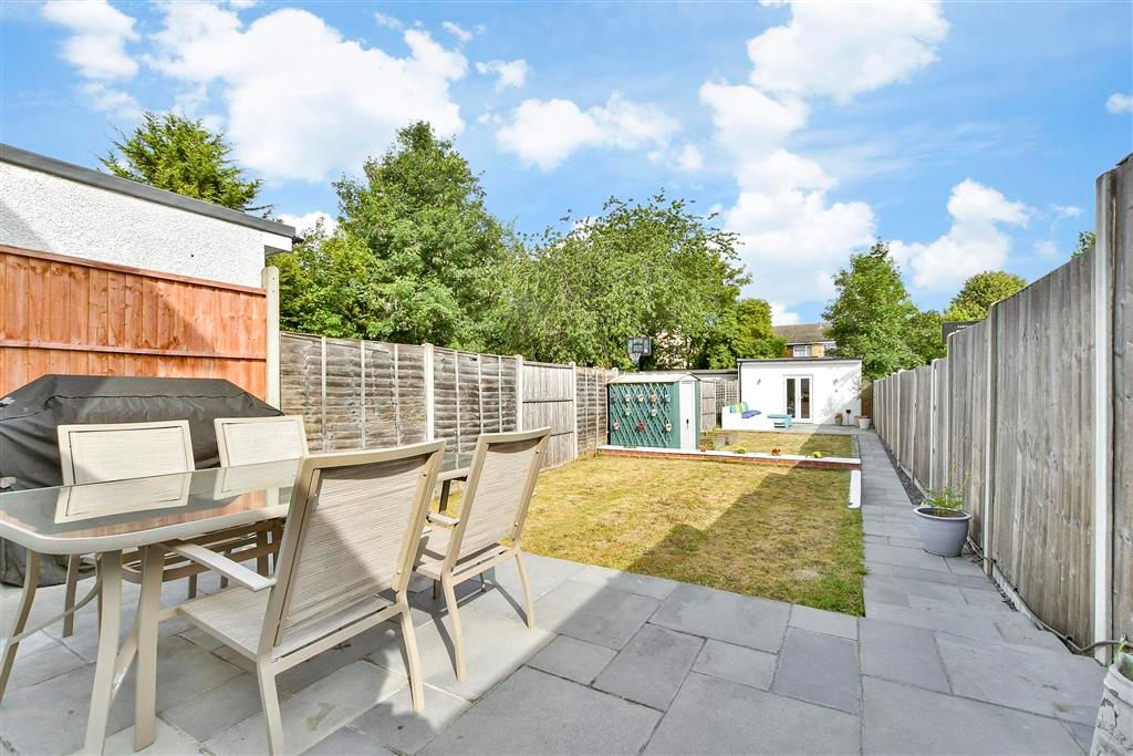 Property photo 1 of 13 Patio / Decking