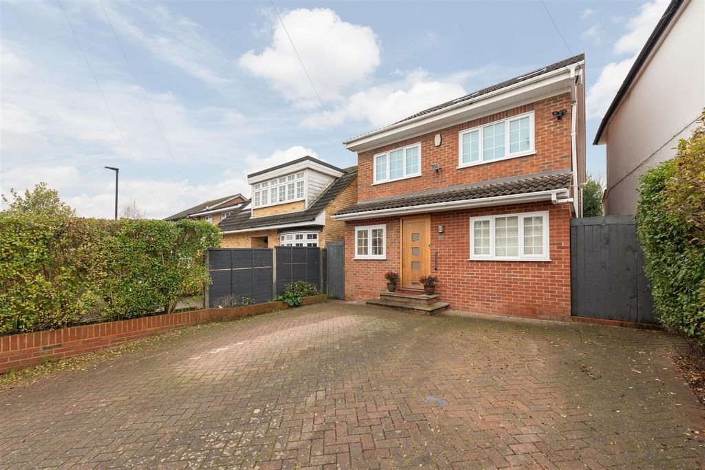 Property photo 1 of 20 Farmleigh 20.Jpg