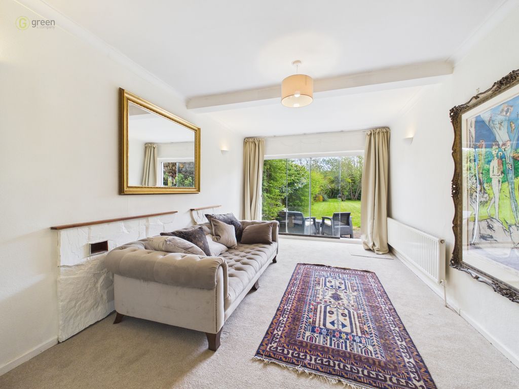 Property photo 2 of 13 Cam01698G0Pr0205Still016