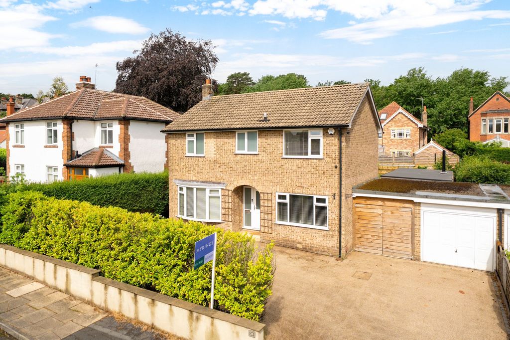 Property photo 1 of 33