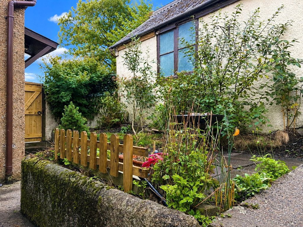 Property photo 3 of 11 3 - Picture No. 03