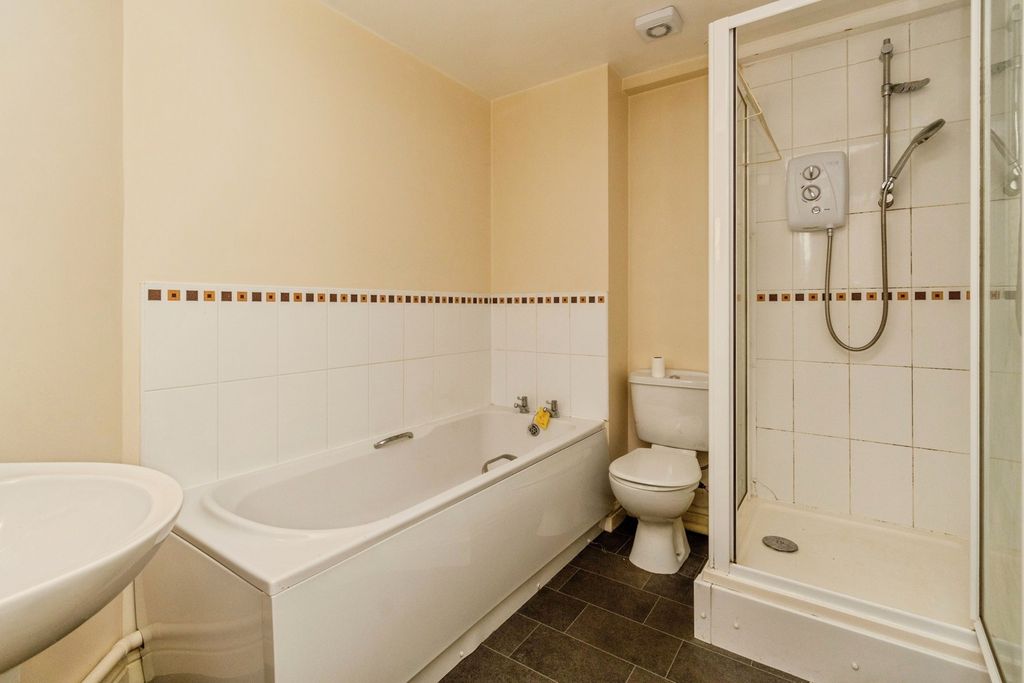 Property photo 3 of 16 Pbox-Img.Jpg