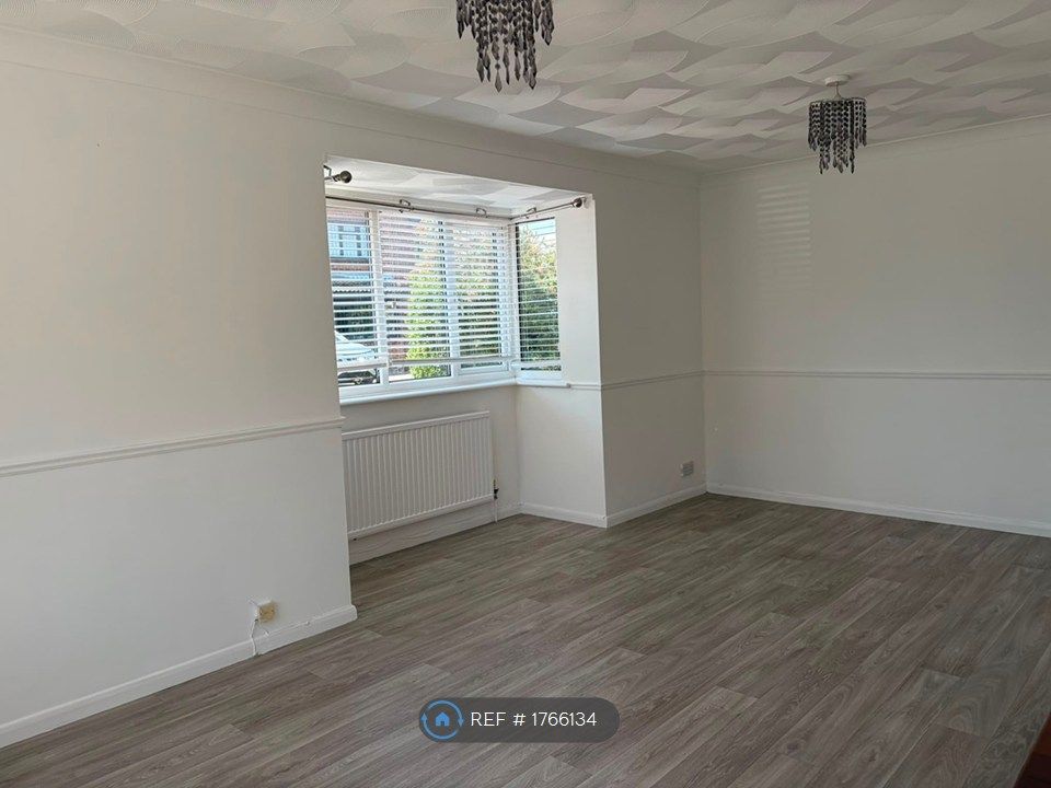 Property photo 2 of 14 Bedroom