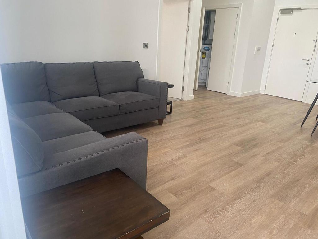 Property photo 3 of 12 B303.Jpeg