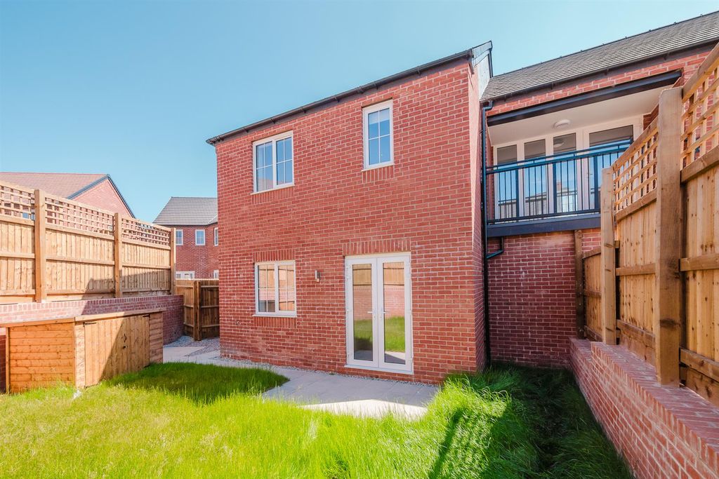 Property photo 2 of 12 P1933729.Jpg