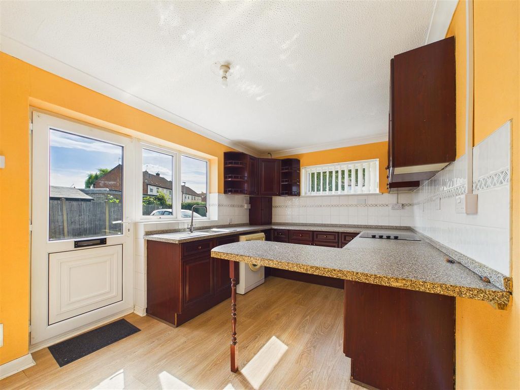 Property photo 3 of 9 Cam03303G0-Pr0433-Still007.Jpg