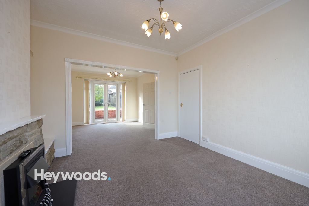 Property photo 3 of 22 0F1A8692