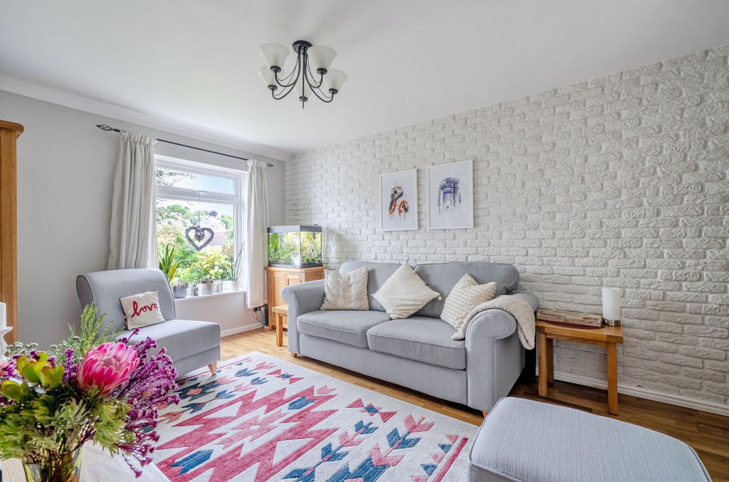 Property photo 3 of 21 1463014-10-6A0B19...