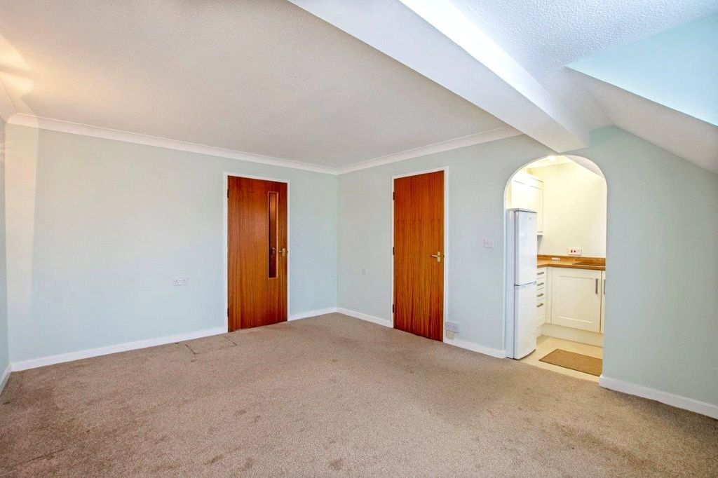 Property photo 3 of 7 Picture No. 01