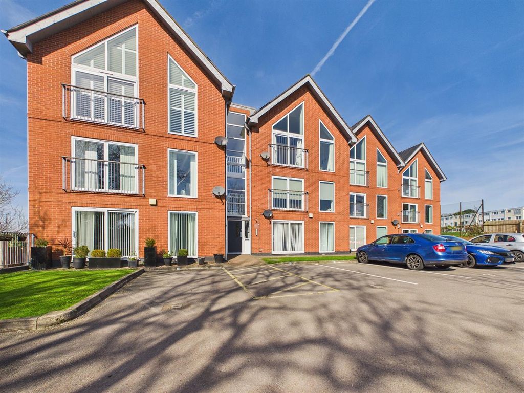 Property photo 1 of 27 Cam03844G0-Pr0421-Still026.Jpg