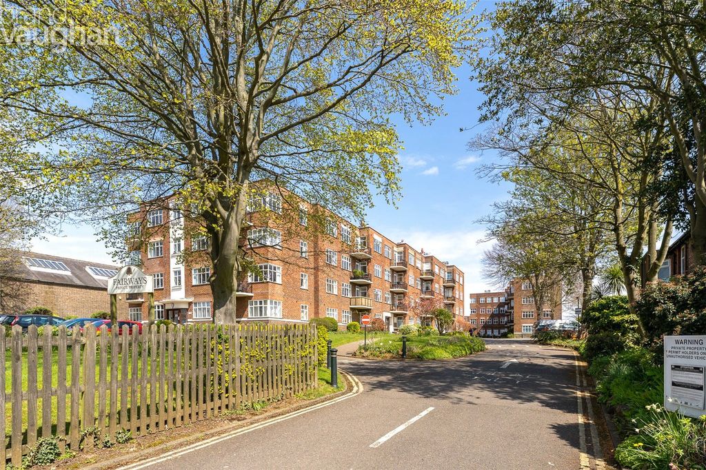 Property photo 1 of 12 Picture No. 23