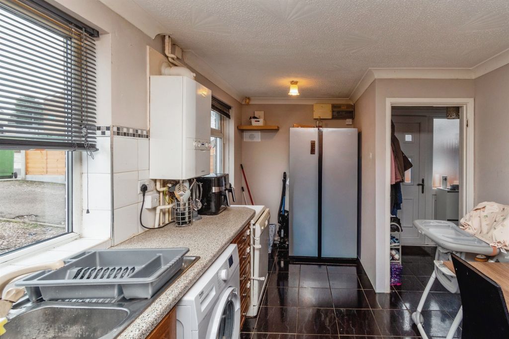 Property photo 3 of 18