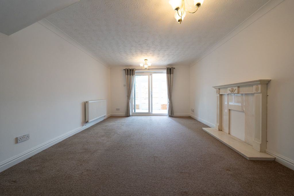 Property photo 3 of 21 Dsc06397