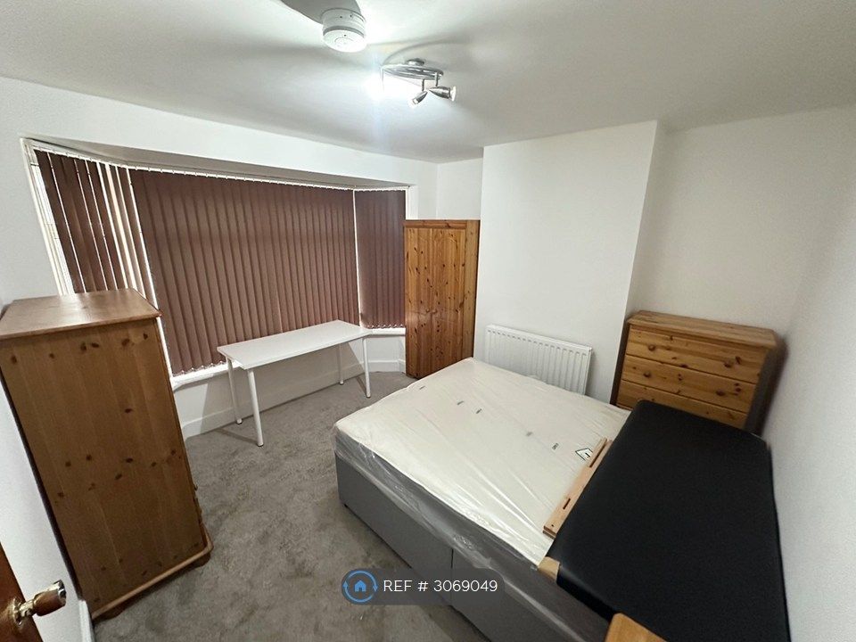 Property photo 3 of 6
